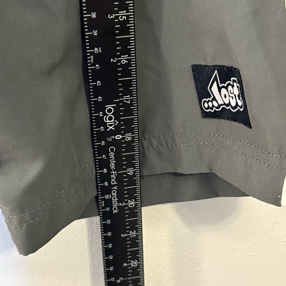 Vintage Y2K Lost Green and Black Board Shorts with Quick-Dry Fabric Size 30 - Picture 8 of 9